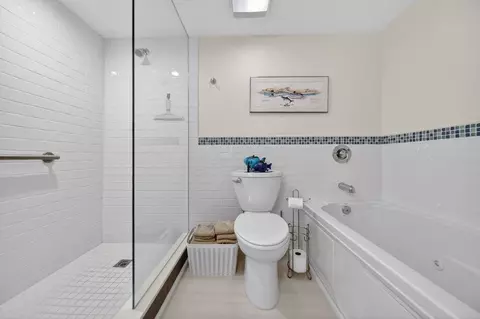 Bath - 218 NEdgewater Dr #218, Stuart, FL 34996 photo 3 of 5