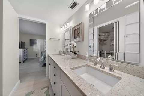 Bath - 218 NEdgewater Dr #218, Stuart, FL 34996 photo 2 of 5