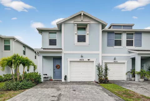 5672 SEdgewater Cir, Stuart, FL 34997