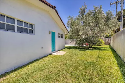 Exterior - 3213 Dover Rd, Pompano Beach, FL 33062 photo 10 of 13
