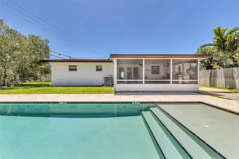 Exterior - 3213 Dover Rd, Pompano Beach, FL 33062 photo 5 of 13