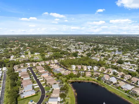 View/Area - 4620 SE Winter Haven Ct, Stuart, FL 34997 photo 5 of 6