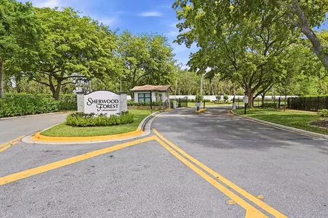 262 Sherwood Forest Dr, Delray Beach, FL 33445