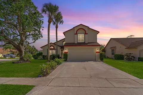 9935 Pine Dust Ct, Wellington, FL 33467