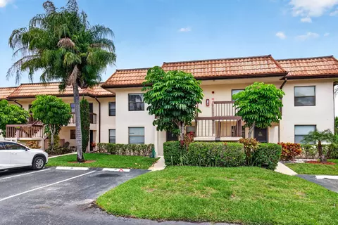7245 Golf Colony Ct #205, Lake Worth, FL 33467