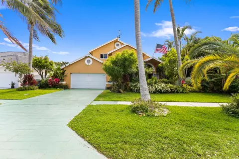 330 Prairie Rose Ln, Boca Raton, FL 33487