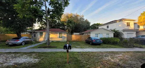 5721 Fillmore St, Hollywood, FL 33021