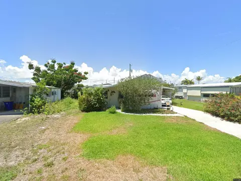 7470 SEagle Ave, Hobe Sound, FL 33455