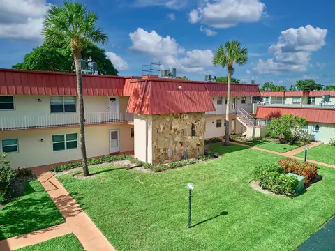 12021 W Greenway Dr #105, Royal Palm Beach, FL 33411