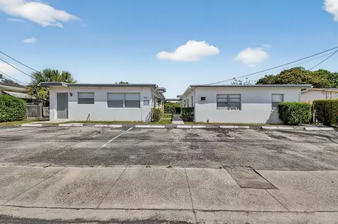 1172 W 34th St #1, Riviera Beach, FL 33404