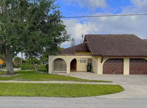 4398 NE 5th Ave #5, Boca Raton, FL 33431
