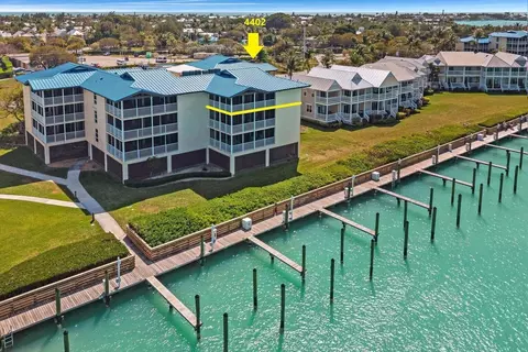 4402 Marina Villa Dr, Marathon, FL 33050