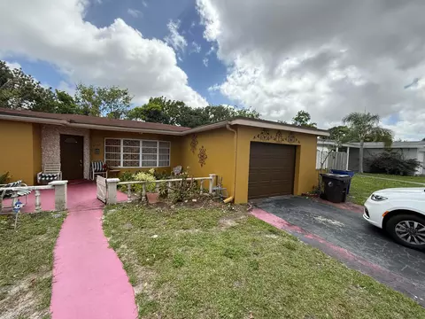 4700 NW 42nd St, Lauderdale Lakes, FL 33319