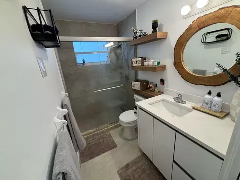 Bath - 1150 E Sample Rd, Pompano Beach, FL 33064 photo 1 of 1