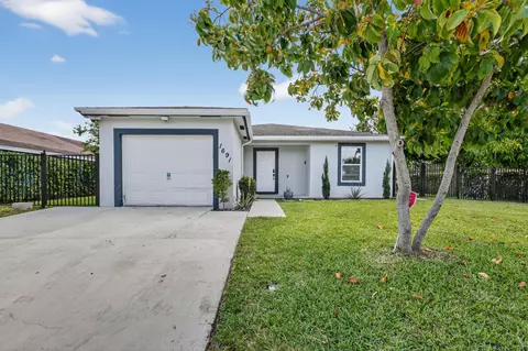 1691 W 26th Ct, Riviera Beach, FL 33404
