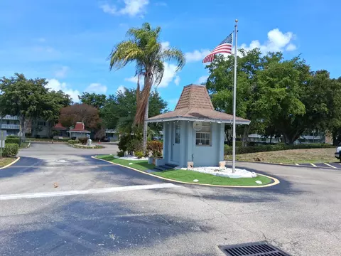 2100 Springdale Blvd #Y-303, Palm Springs, FL 33461