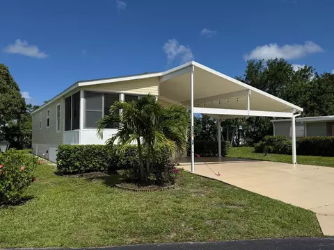 8924 Princess Donna Ct E, Boynton Beach, FL 33436