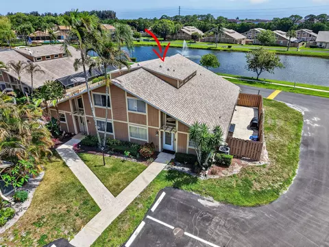 102 Maplecrest Cir, Jupiter, FL 33458