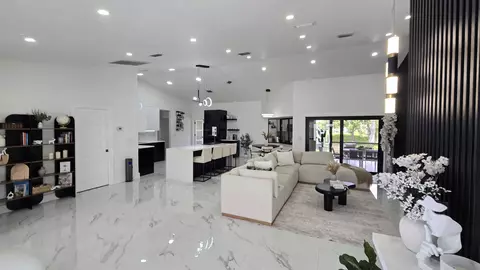 113 Waterview Way, Royal Palm Beach, FL 33411