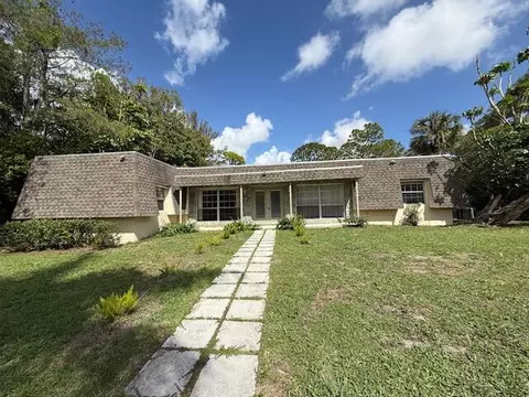 17602 Bridle Ln, Jupiter, FL 33478