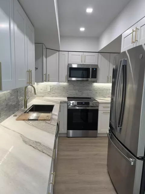 6875 Willow Wood Dr #2063, Boca Raton, FL 33434