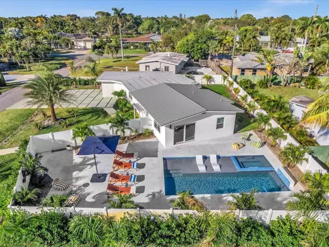 209 NE 27th Dr, Wilton Manors, FL 33334