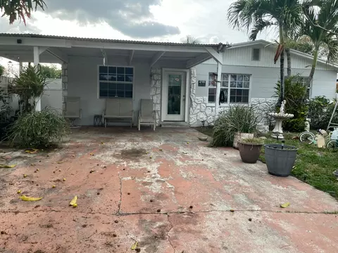 4799 Lehto Ln, Lake Worth, FL 33461