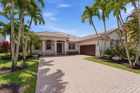 1112 Skylark Dr, Weston, FL 33327