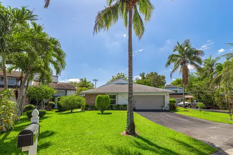 3517 NW 73rd Way NW, Coral Springs, FL 33065