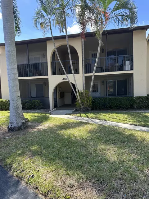 436 Pine Glen Ln #D-1, Greenacres, FL 33463