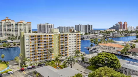 2900 NE 30 St #C5, Fort Lauderdale, FL 33306