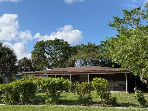5107 Marcia Pl, West Palm Beach, FL 33407