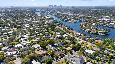2600 NE 24th St, Fort Lauderdale, FL 33305