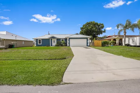 2138 SW Janette Ave, Port Saint Lucie, FL 34953