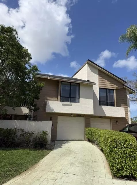 22874 Ironwedge Dr, Boca Raton, FL 33433