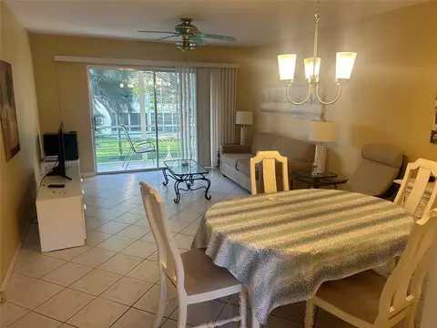 4321 NW 16th St #C202, Lauderhill, FL 33313