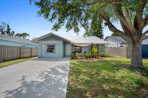 5962 SE Wilsie Dr, Stuart, FL 34997