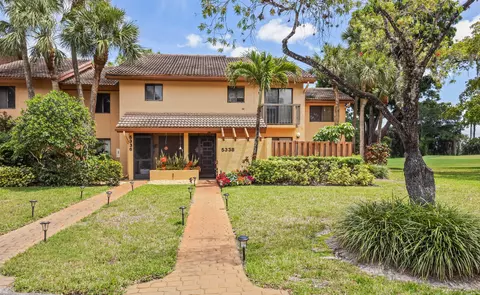 5338 S Fountains Dr S, Lake Worth, FL 33467