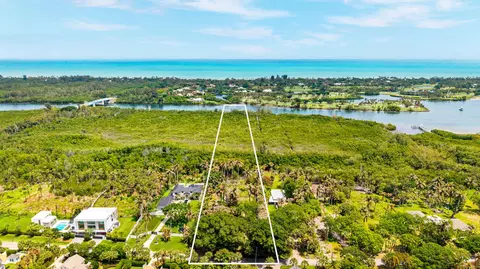11765 SE Laurel Ln, Hobe Sound, FL 33455