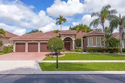 21704 Fall River Dr, Boca Raton, FL 33428