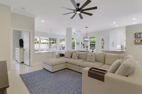 Living - 167 E Hampton Way, Jupiter, FL 33458 photo 1 of 4
