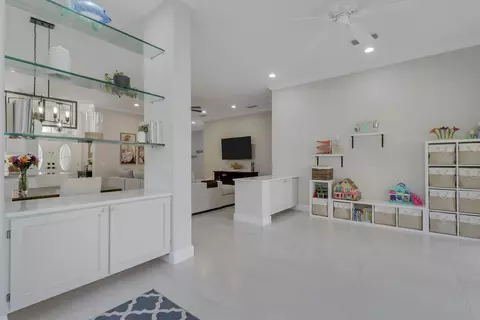 Entry Way - 167 E Hampton Way, Jupiter, FL 33458 photo 4 of 5
