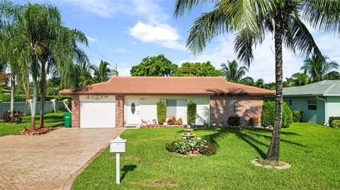 6901 NW 95th Ter, Tamarac, FL 33321