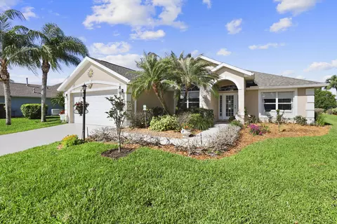 375 E Temple Ct SW, Vero Beach, FL 32968
