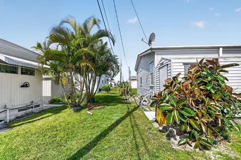 4290 Meadow View Dr, Boynton Beach, FL 33436 photo 36