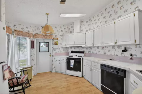 4290 Meadow View Dr, Boynton Beach, FL 33436 photo 10