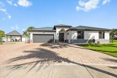 20300 SW 129th Pl, Miami, FL 33177