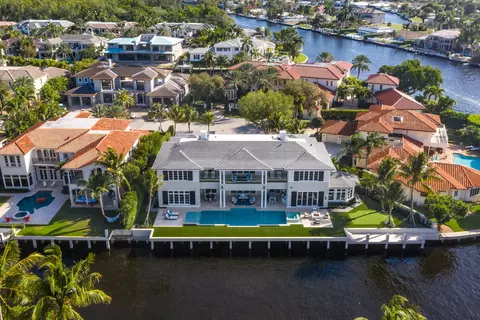 133 W Coconut Palm Rd, Boca Raton, FL 33432