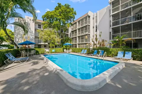 471 N Pine Island Rd #302D, Plantation, FL 33324