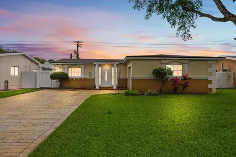 3509 Garden Ln, Miramar, FL 33023